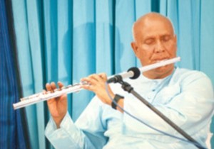 guru_with_flute_0.jpg